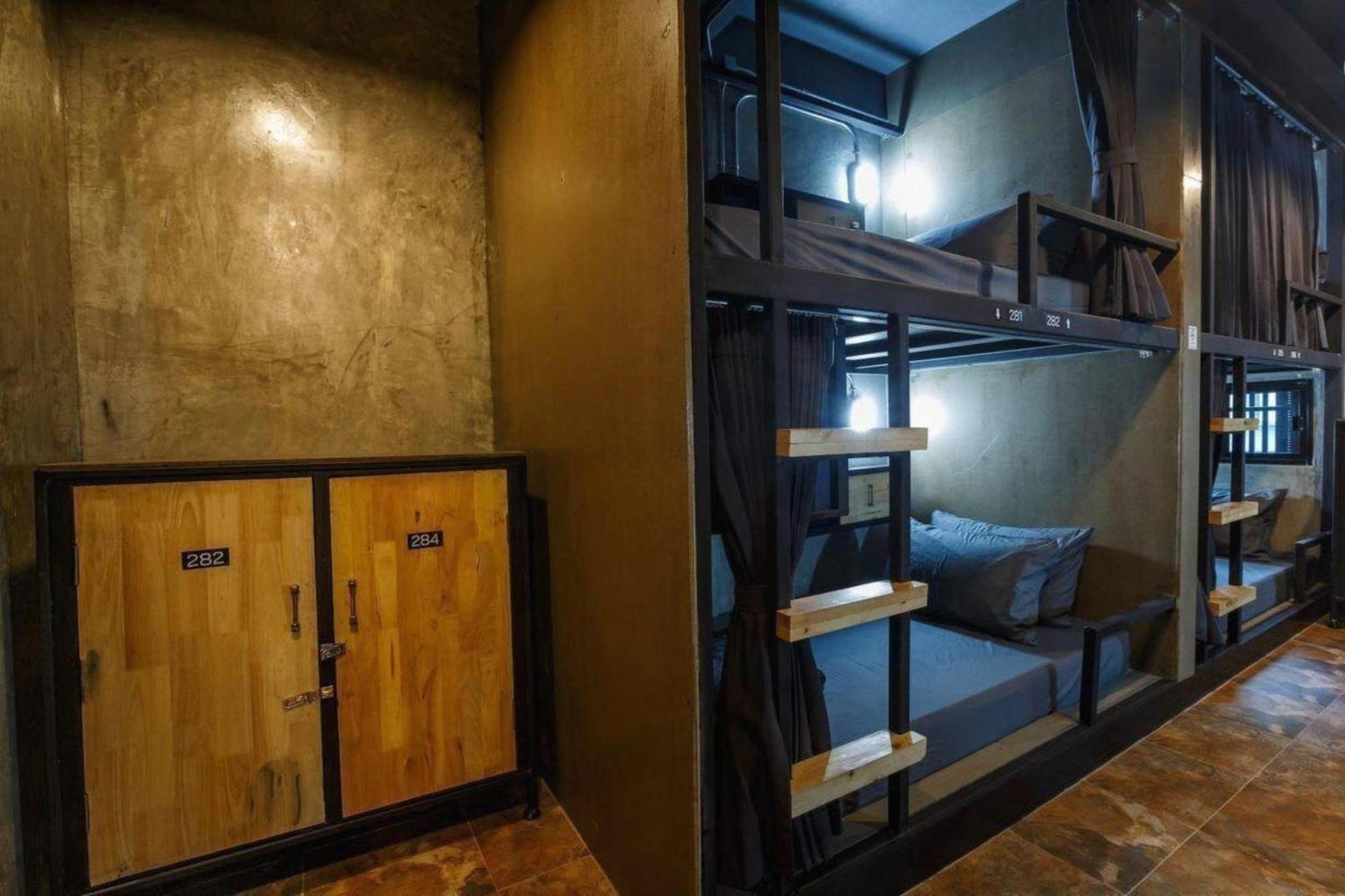 Episode 11 Hostel Bangkok Exterior foto